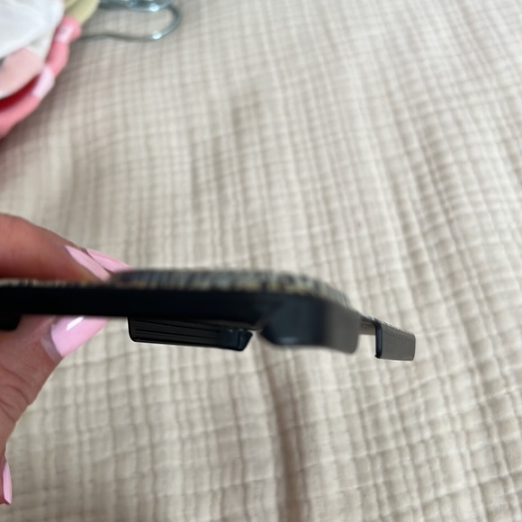 Saint Laurent IPhone 13 Pro case - Picture 4 of 4